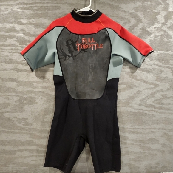 Full Throttle Shorty Wetsuit Unisex Adult SZ Large Red Black Gray Comfort - Picture 1 of 8